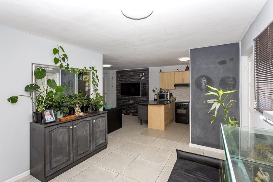 2 Bedroom Property for Sale in Table View Western Cape